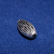 Koraliki plastikowe srebrny migdał 15mm ZB-893