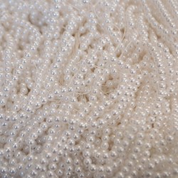 Koraliki plastikowe perły z połyskiem TP-04mm/A biały 1 kg.
