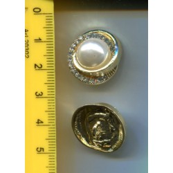 Guziki metalowe ozdobnez perłą i szklanymi strassami GZ-265