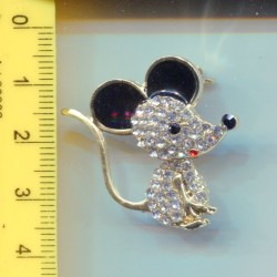 Broszka metalowa myszka ze sztrasami ZB-201